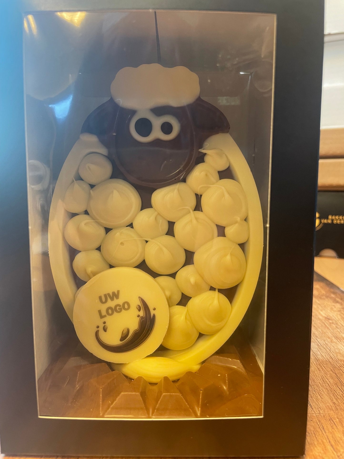 Chocolade Schaap op voet (optioneel met logo)