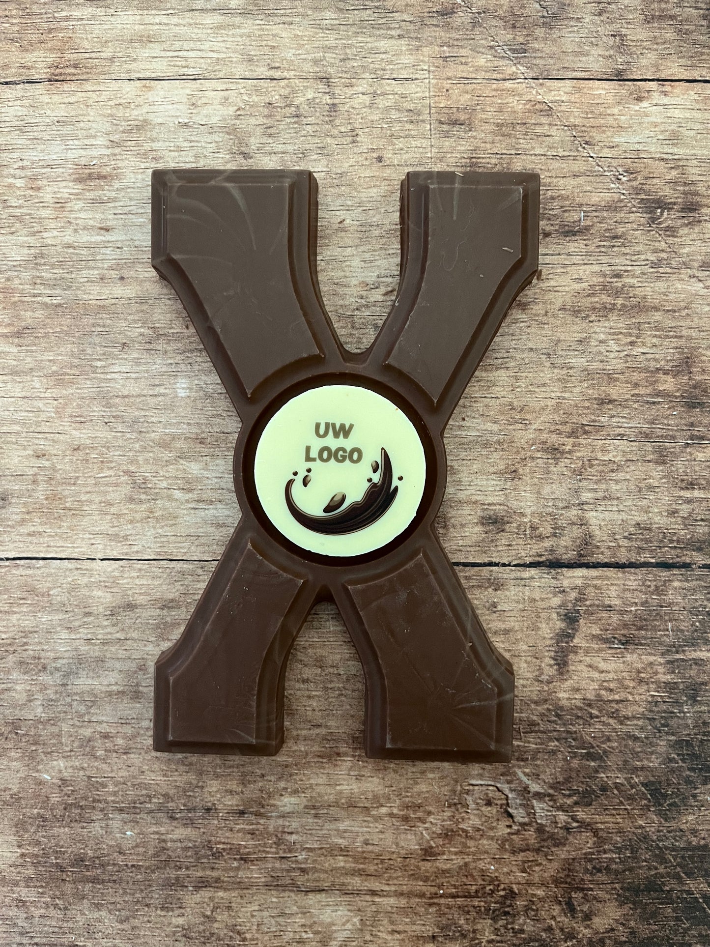 Chocoladeletter X met logo