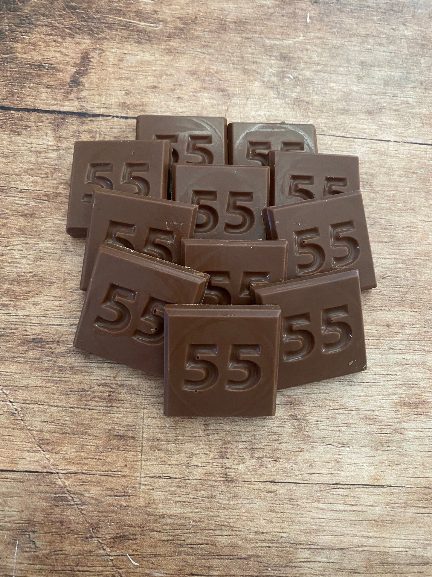 55 jaar / cijfer chocolaatjes 32 stuks