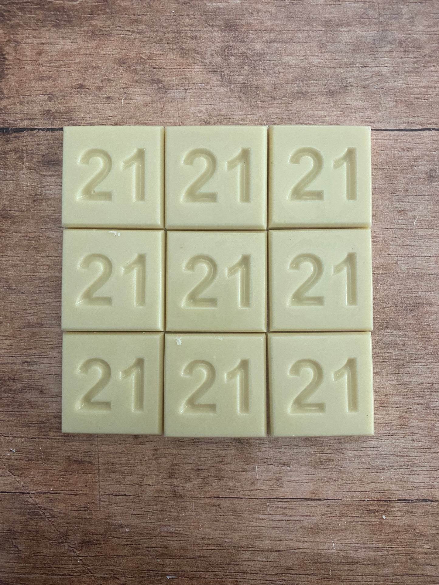 21 jaar / cijfer chocolaatjes 32 stuks
