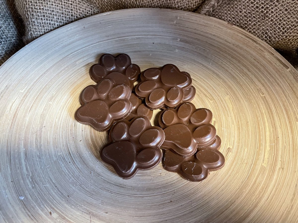 Hondenpootjes van chocolade 16 stuks