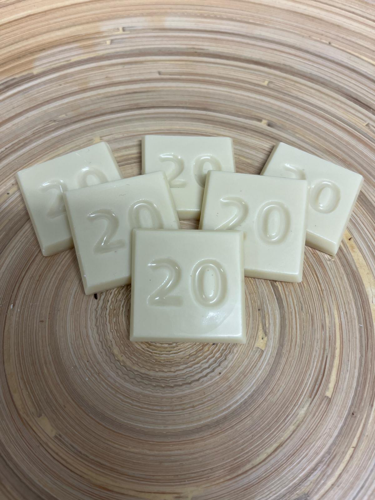 20 jaar / cijfer chocolaatjes 32 stuks